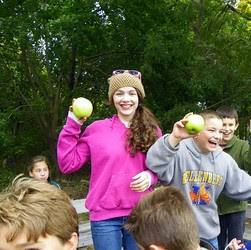 Julia Browning Photo 32