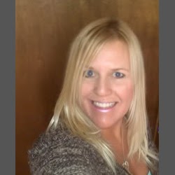 Pamela Lee Photo 33