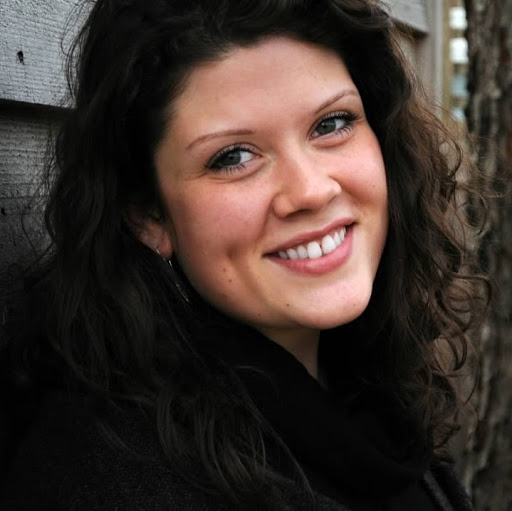 Amy Gates Photo 27