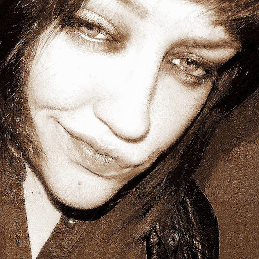 Debra Bell Photo 28