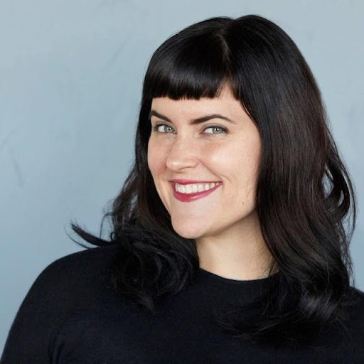 Stephanie Schultz Photo 15