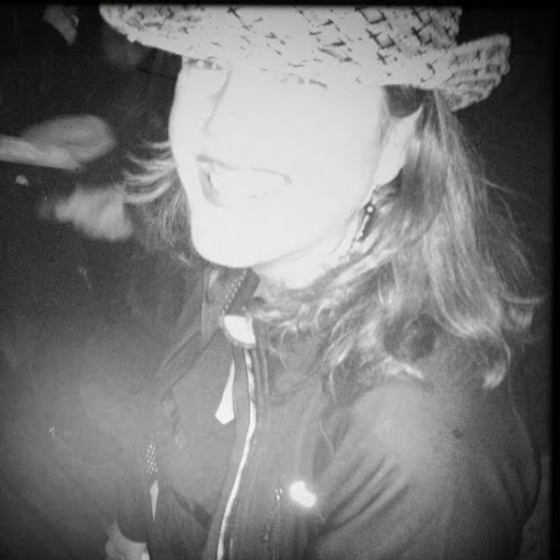 Elizabeth King Photo 68 Elizabeth King Photo 68