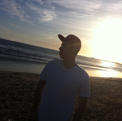 Danny Castaneda Photo 13