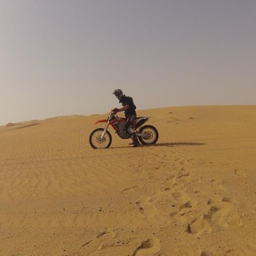 Neal Robinson Photo 16