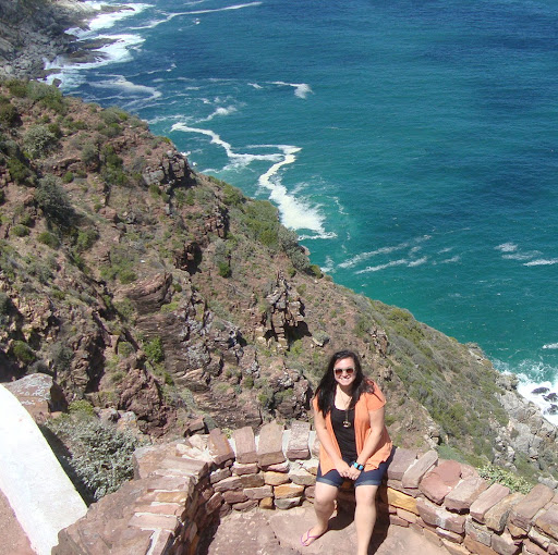 Molly Hampton Photo 6