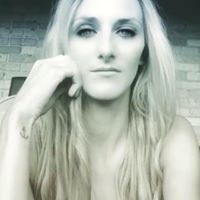 Danielle Booth Photo 36