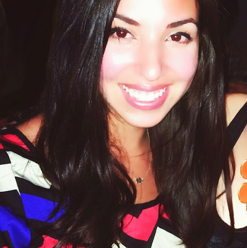 Elizabeth Lopez Photo 47