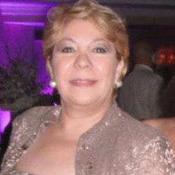 Julia Castillo Photo 20