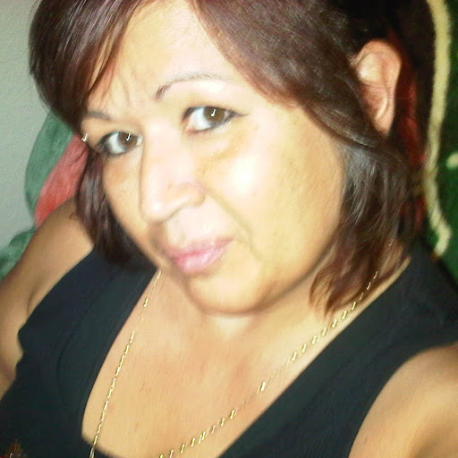 Debra Gomez Photo 21