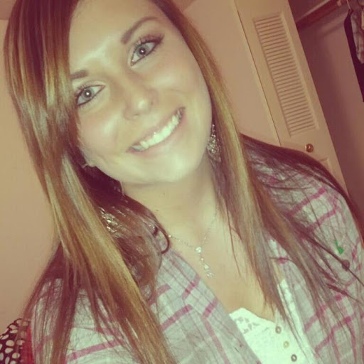 Courtney Wells Photo 31