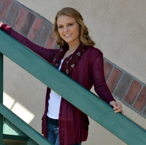 Samantha Nichols Photo 20