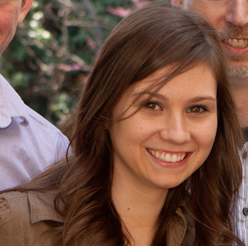 Erin Dowling Photo 30