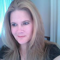 Heather Lowe Photo 28