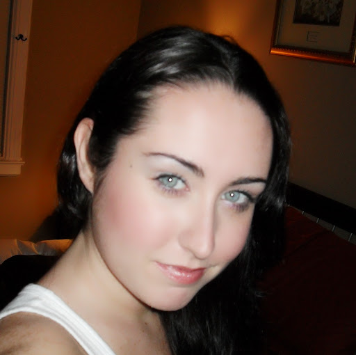 Nicole Donovan Photo 15