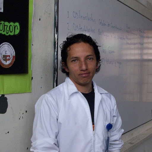 Alejandro Torres Photo 15