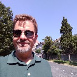 Robert Kovacs Photo 38