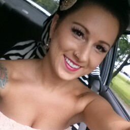 Samantha Schmid Photo 4