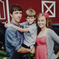 Aimee Thacker Photo 7