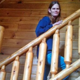 Renee Mills Photo 15