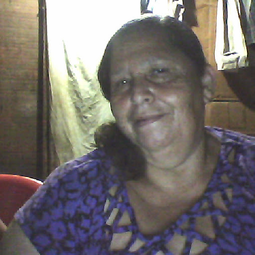 Julia Ponce Photo 21