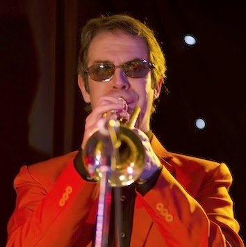 Martin Sanders Photo 15