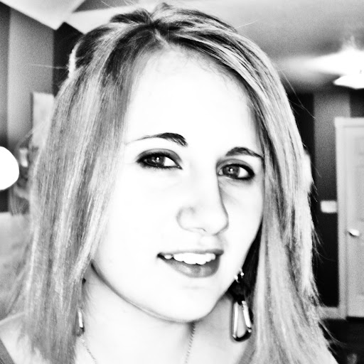 Sarah Clements Photo 10