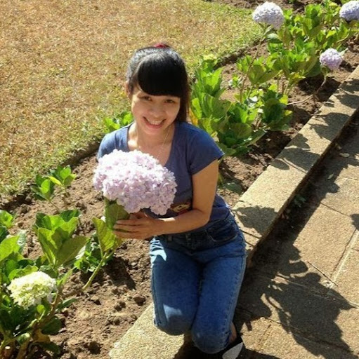 Phung Nguyen Photo 42