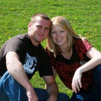 Julie Gardner Photo 24