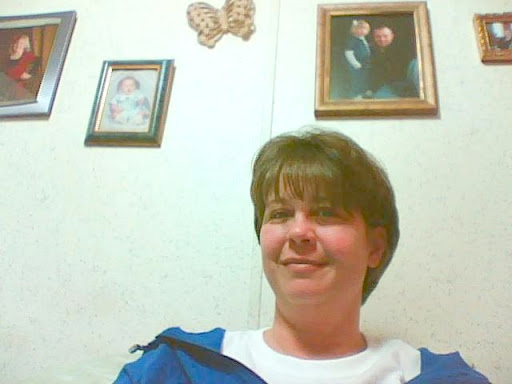 Angela Elliott Photo 8