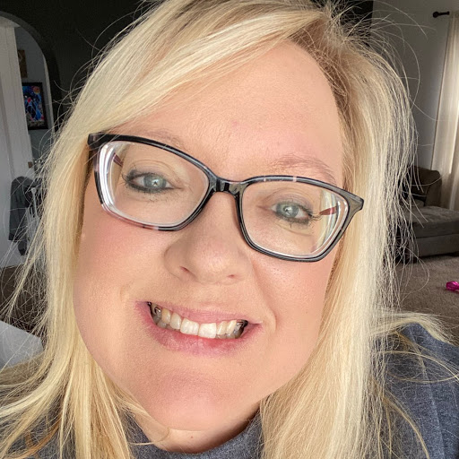 Brandi Robertson Photo 17
