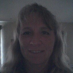 Michelle Lawson Photo 18