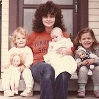 Natalie Nichols Photo 33