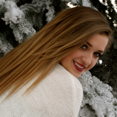 Stephanie Spencer Photo 35