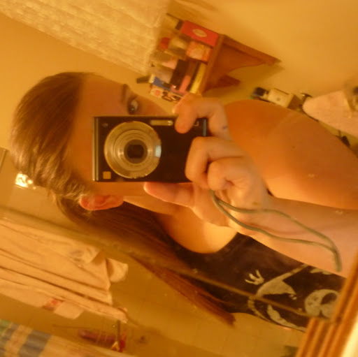 Aimee Oliver Photo 12