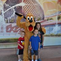 Stacy Wilkinson Photo 26