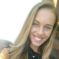Hannah Bloom Photo 34