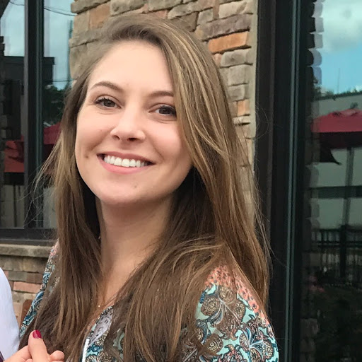 Julianne Kuhn Photo 6