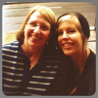 Lisa Pennington Photo 14