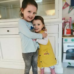 Claire Stapleton Photo 22