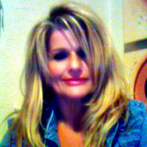 Faye Nichols Photo 7