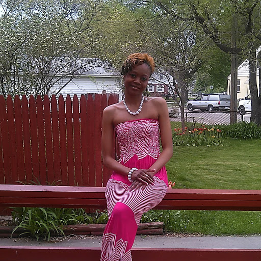 Nicole Morris Photo 16