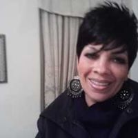 Maxine Moore Photo 12