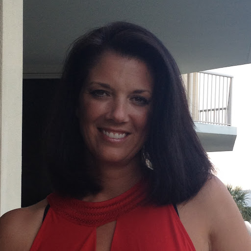 Stephanie Clements Photo 9