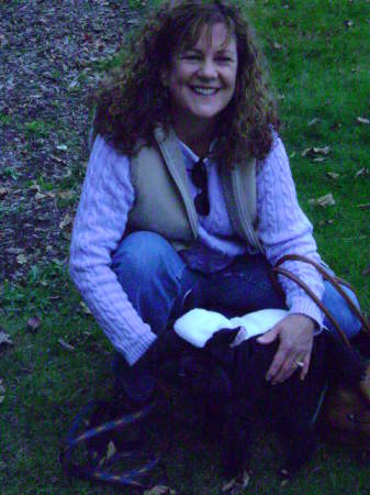 Suzanne Leach Photo 16