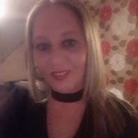 Julie Rowland Photo 32