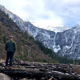 Taylor Howe Photo 12