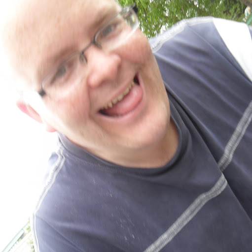 Julie Bolduc Photo 14