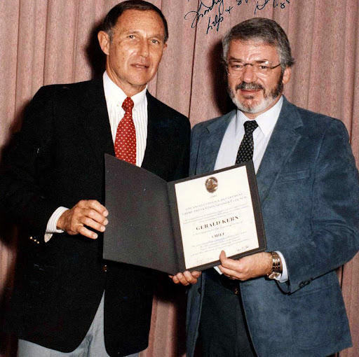 Gerald Kern Photo 23