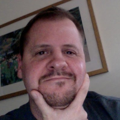 Edwin Duncan Photo 17