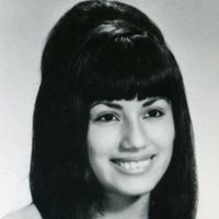 Linda Armenta Photo 25